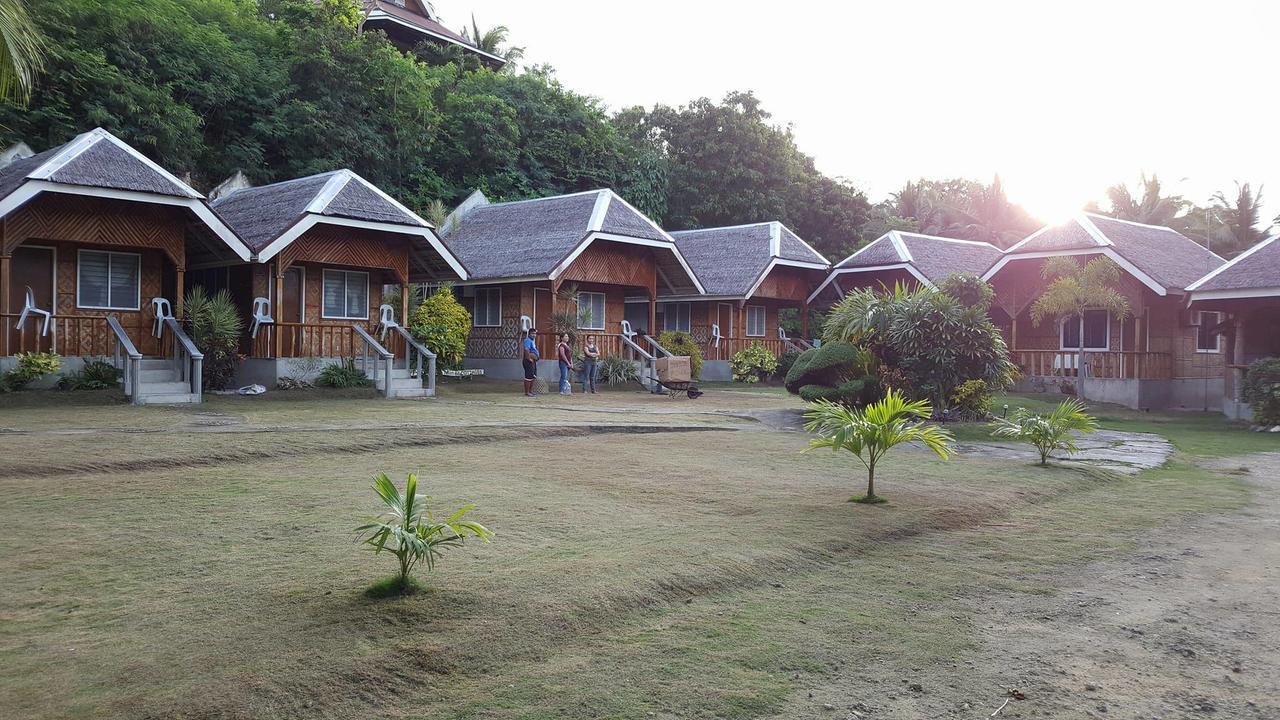 Cliff Side Beach Resort And Cottages Сикиджор Екстериор снимка